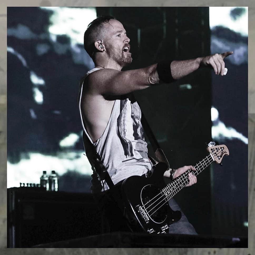 リンキン・パークのインスタグラム：「Happy Birthday @phoenixlp 🥳」