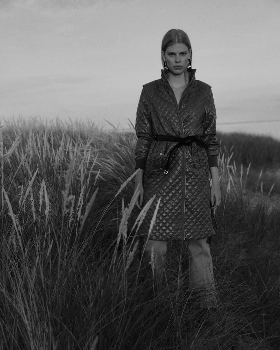 デイビルゲールエミッケルセンのインスタグラム：「For when you have to feel warm in a less freezing weather.⁠⁠ ⁠⁠ #DAYbirgeretmikkelsen」