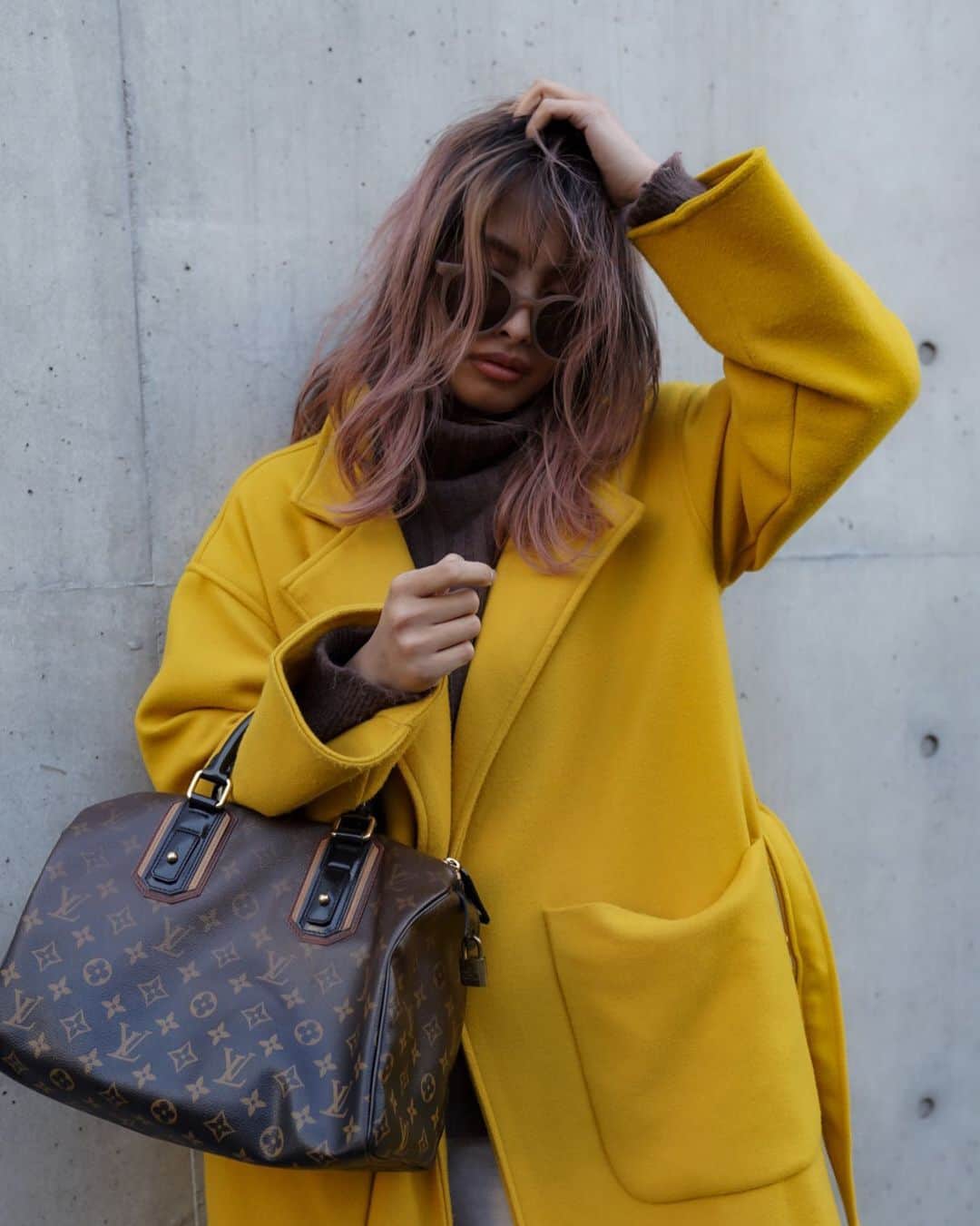 島野ミキのインスタグラム：「・ ・ bag… @laxus__official / @louisvuitton  ¥2,000off▶︎▶︎ miki0904 ハイブランドが借り放題⁈ 全力でおすすめするサブスク❤︎ ・ ・ #fashion#ootd#coordinate#アパレル #ファッションコーデ #トレンドコーデ #大人コーデ #大人カジュアル#今日のコーデ#ファッション#オシャレ#コーデ#シンプルコーデ #アパレル #ワンマイルウェア #youthfulsurf #ユースフルサーフ#ootd4nylonjp#ootdfashion#ハイブランド#bag#」