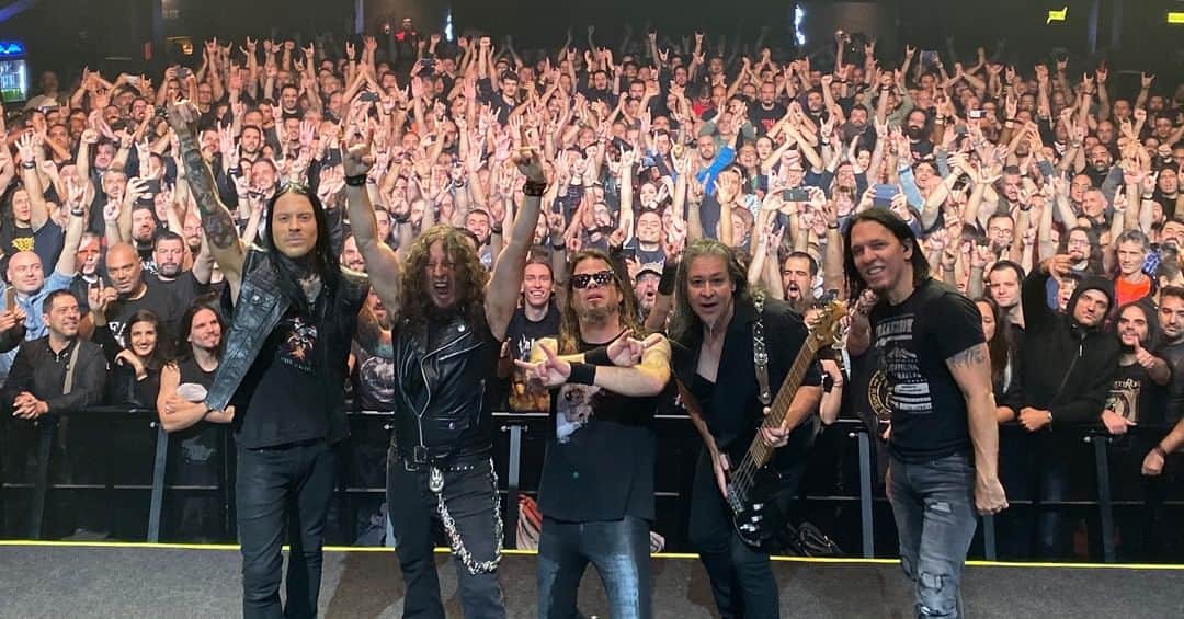 Queensrycheさんのインスタグラム写真 - (QueensrycheInstagram)「We had a great time in Athens Greece in 2019 🤘  #queensryche #theverdictour #greece #suchgoodmemories #theryche #wemisstouringsodamnmuch #cantwaittoseeyouallagain #liveshows #doyouremember #rychersrule」2月9日 3時00分 - queensrycheofficial