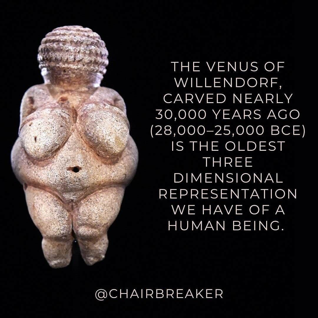 マット・マクゴリーさんのインスタグラム写真 - (マット・マクゴリーInstagram)「Repost from @chairbreaker • Many speculate around the role of the Venus of Willendorf—was she pornography? Was she a fertility goddess? Was she a talisman of good health and beauty? We likely will never know, and I have no interest in projecting contemporary thought onto the statue itself. Regardless of its intent, that it is our figure of a human is meaningful. And I’m incredibly grateful to Black feminist scholars for drawing attention to the integrity of anti-fatness and misogynoir, and anti-fatness and anti-Blackness more broadly. Non-Black & non-Indigenous fat activists need to center Black liberation & Indigenous sovereignty in our activism. These issues are all connected.  [[All slides have an image of the Venus of Willendorf on the left, with text in an all caps and a peach font on the right.]]」2月9日 3時04分 - mattmcgorry