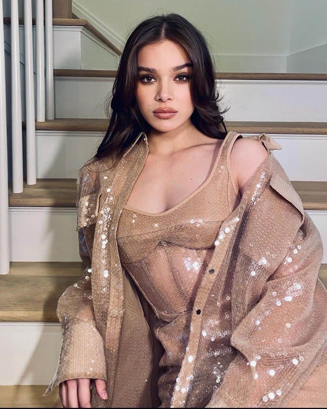 Carolina Gonzalezさんのインスタグラム写真 - (Carolina GonzalezInstagram)「🤍H A I L E E🤍 Stunner💥 @haileesteinfeld  #stylist @robzangardi @marielhaenn  #hair @jennifer_yepez  #MakeupCarolinaGonzalez  USING:  @111skin Celestial Black Diamond Eye Cream  Celestial Black Diamond Serum  Celestial Black Diamond Cream   @armanibeauty  Luminous Silk Foundation in 4.5  Luminous Silk Concealer in 4  A-Contour in 21  Eye Quattro in Avant-Première  Smooth Silk Eye Pencil in 12  High Precision Brow Pencil in 1  Smooth Silk Lip Pencil in 2  Lip Maestro in 101  Eyes To Kill Mascara Classico    LASHES: @loveseen in NOOR」2月9日 3時07分 - cgonzalezbeauty