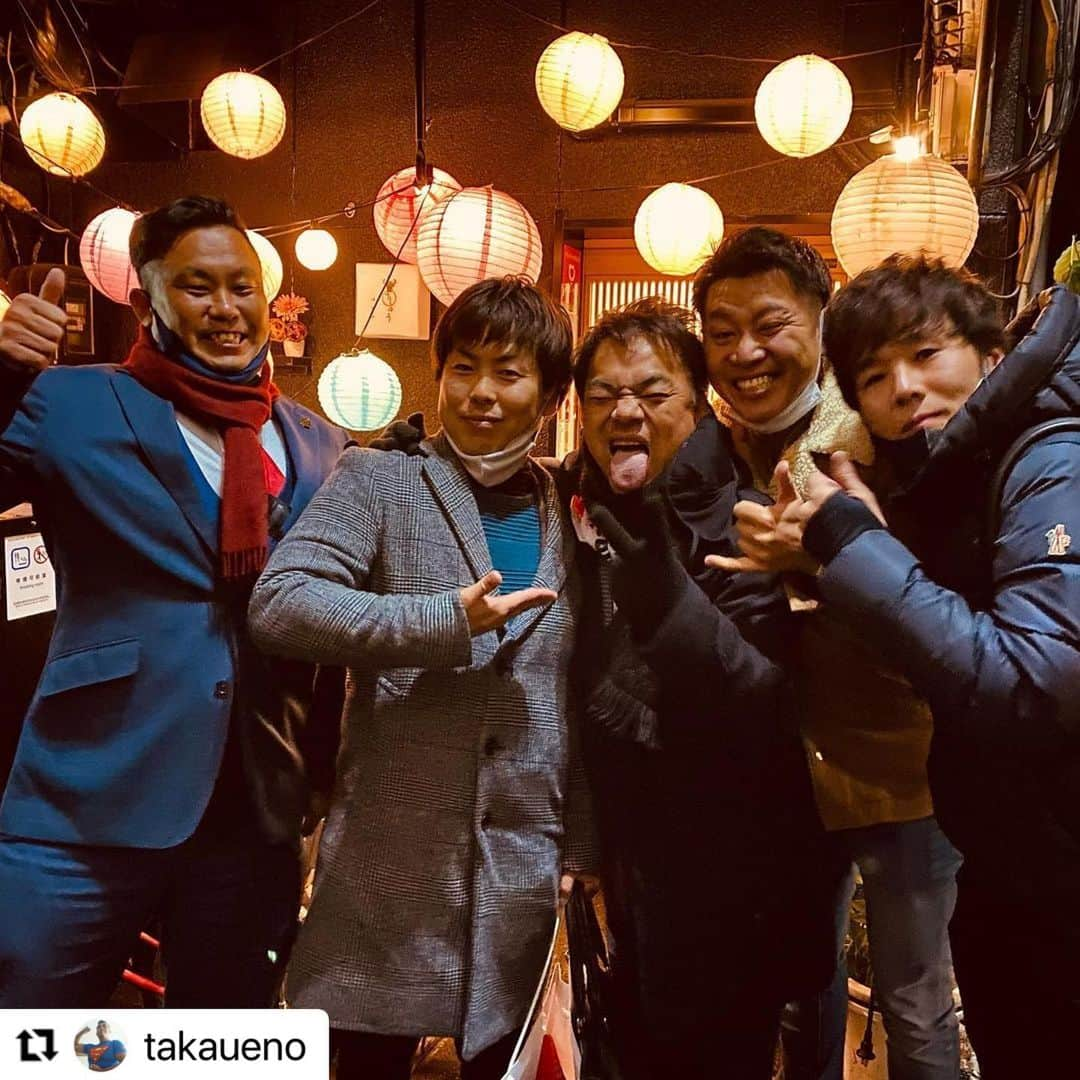 大阪ウシ子さんのインスタグラム写真 - (大阪ウシ子Instagram)「めちゃくちゃ素敵な夜でした😍 いつもありがとうございます😭❤️  石垣島で出会って、大阪でサプライズで再会とか素敵過ぎるし、なんかロマンチックぅ😭😭😭  とてつもなく素敵な光景でした🥰 終始うっとり😍  シャンパン🍾🥂ごちそうさまでした😘  #石垣島 #ミナミ #大阪 #ミナミ焼肉 #大阪焼肉 #焼肉 #石垣牛 #ウシ子 #お一人様 #食べ歩き #ishigaki #宗右衛門 #宗右衛門焼肉 #ちょうしゅう #ゆがふ #焼肉好きと繋がりたい」2月9日 3時35分 - choshu.yugafu.yakiniku