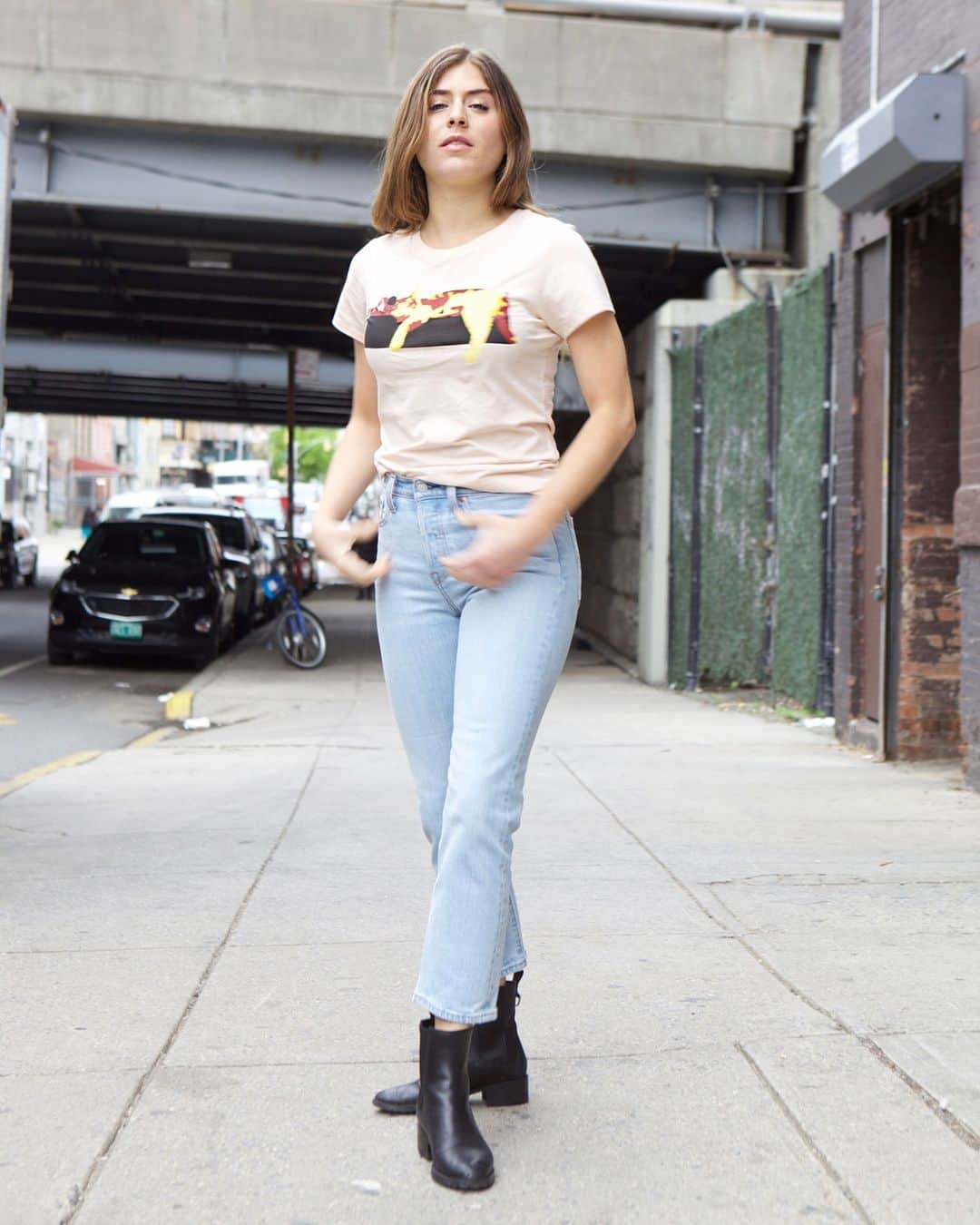 ブルックリンインダストリーズのインスタグラム：「We are pulling graphics from the archive for you🙌 Best selling Lazy Cat for Women is back, on demand. #brooklynindustries #liveworkcreate #lazycat」