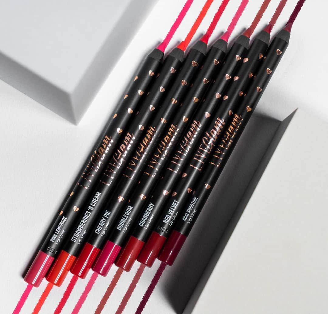 LiveGlamのインスタグラム：「Define, shape and transform your pout with our creamy, pigmented lip liners! 👄 Wear alone or with your favorite #LiveGlam lippie 💋 what shade are you dying to try?! ✨ #LiveGlamFam」