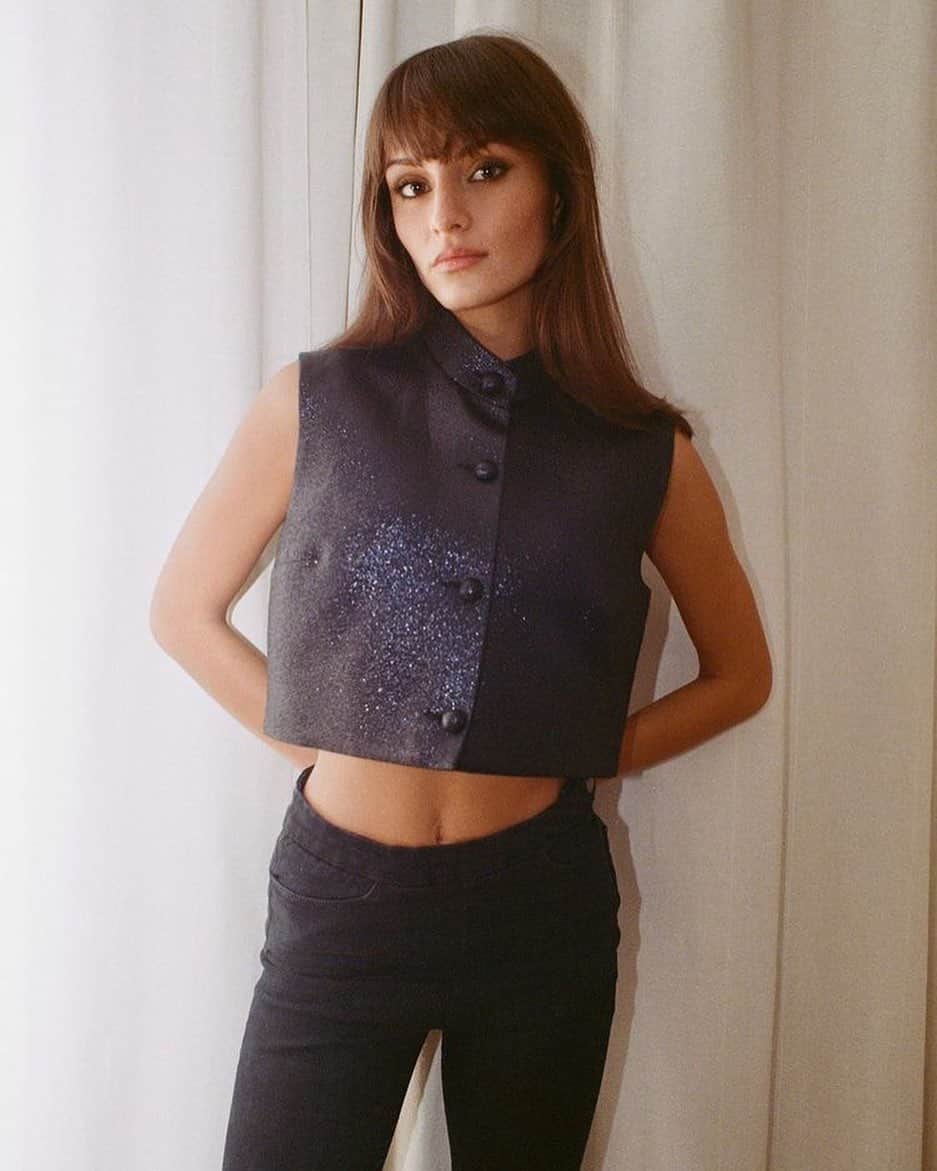 ジャンナメリアーニのインスタグラム：「A love story 🖤 @gala_martinez #giannameliani」