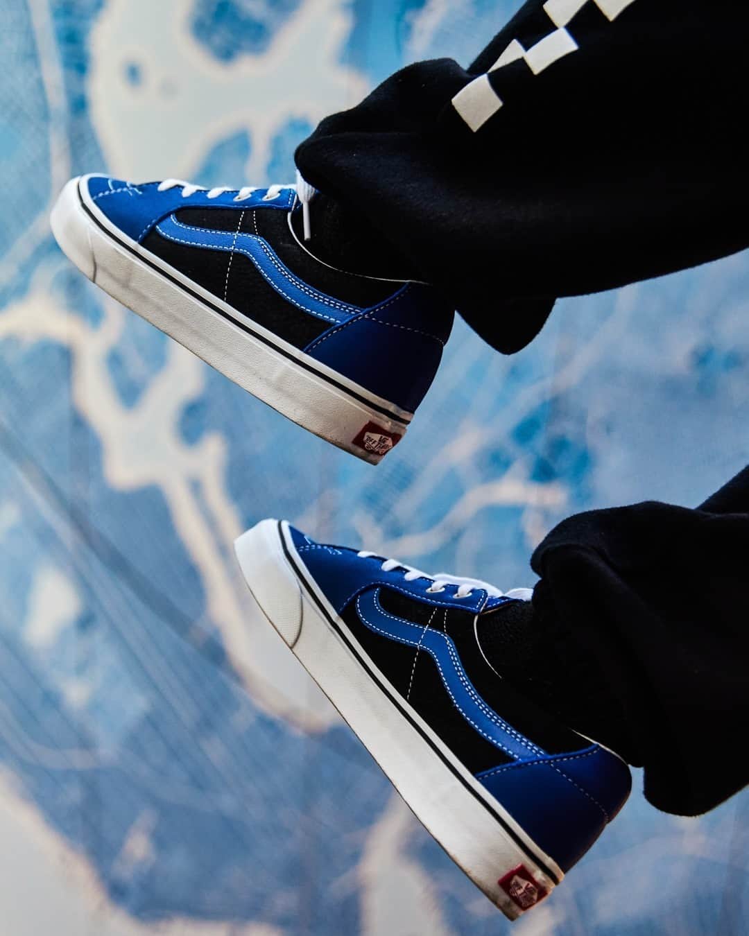 Foot Lockerのインスタグラム：「Make your own lane. Shop #Vans SK8 Low online and in-store.」