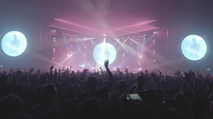 Don Brocoのインスタグラム：「Another day, another throwback! 2 years today was our Notts Motorpoint Arena show where we filmed the vid for Half Man Half God. Can never thank you guys enough for being as patient + legendary as you were helping us capture that night. 20 min circle pits, multiple walls of death, losing the Cowboy countless times it was a lot and we really couldn’t have done it with you! Thanks to all the camera crew, the venue staff, the Cowboy himself & especially @khaled_lowe & @instasamfam for making it happen on such short notice, after a year without shows v. grateful we have this to remember what they were like! Big love everyone xxx」