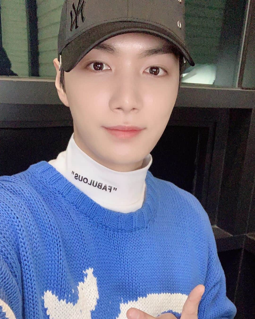JR のインスタグラム：「업데이트 되서.. 사진 올리기가 어려웠다..」