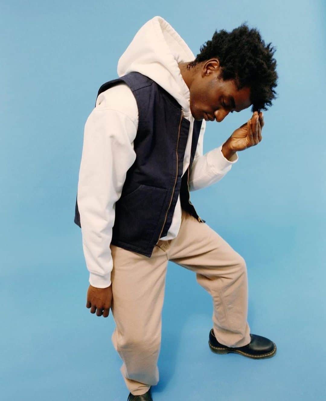 カーハートのインスタグラム：「Spring / Summer 21 Icons.  Photographer: @osmaharvilahti  Stylist: @imruh  Model: @jadenwess  #CarharttWIP」