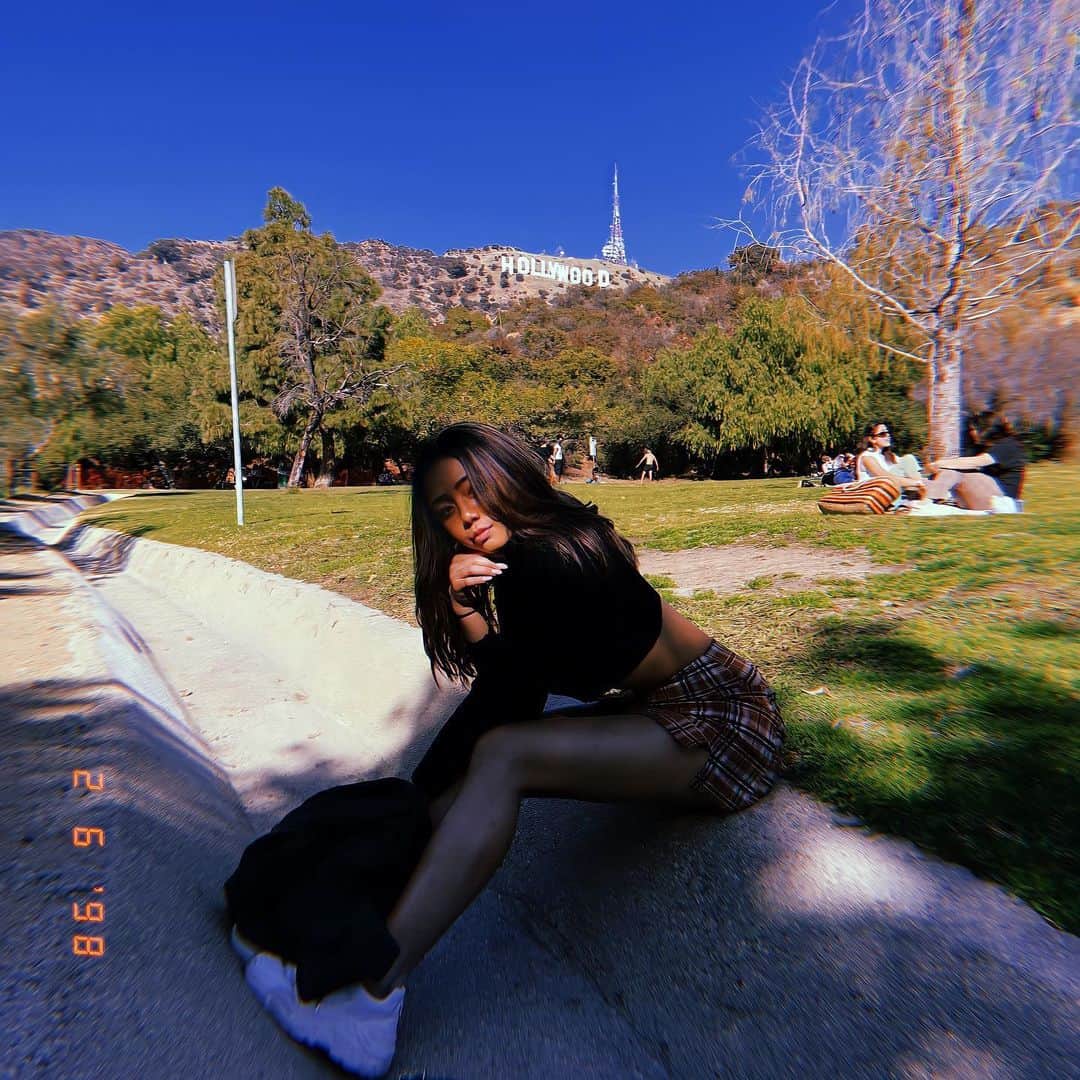 julesさんのインスタグラム写真 - (julesInstagram)「ayo look it’s the spot where they had sex on the kissing booth」2月9日 14時40分 - juliana_pilla