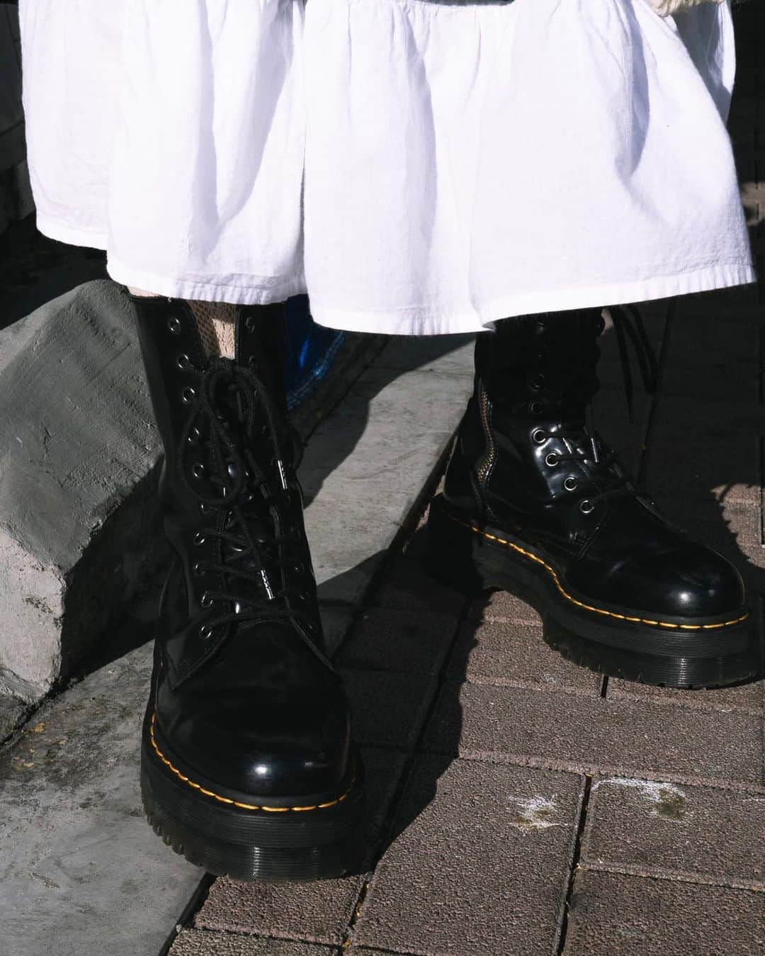 Fashionsnap.comさんのインスタグラム写真 - (Fashionsnap.comInstagram)「【スナップ】 Name: ゆうふう Age: 22 Occupation: デザイナー  Coat #nitca Skirt #used Bag #safuji Shoes #DrMartens Hat #ZARA Scarf #Handmade  Photo by @chocolateoishi_na  #スナップ_fs #fashionsnap #fashionsnapwo_women #snap #ファッションスナップ #streetsnap #ストリートスナップ #japan #tokyo #fashion #streetstyle #streetwear #streetscene #ストリートファッション #style #コーディネート #tokyofashion」2月9日 14時36分 - fashionsnapcom