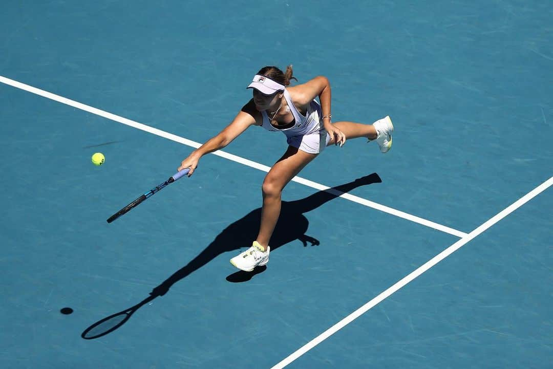 ソフィア・ケニンさんのインスタグラム写真 - (ソフィア・ケニンInstagram)「First match is never easy.. Glad to be into round 2 @australianopen 🇦🇺🎾」2月9日 15時04分 - sofia.kenin