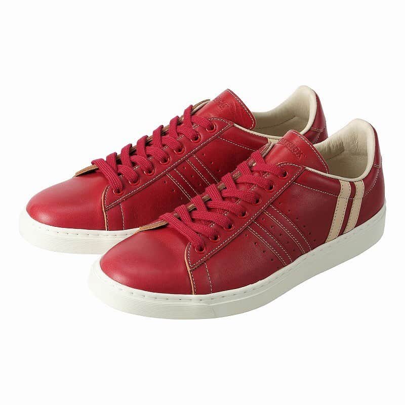 パトリックラボさんのインスタグラム写真 - (パトリックラボInstagram)「グースベイ・オイルワックス GB-OILWAX  アッパーはヌメレザーの表面を染料で染めた、透明感とナチュラルな雰囲気があるレザーを採用。オイルワックスで仕上げているため、経年変化が楽しめる一足です。白のみ顔料染めとなります。  素材　ステアレザー 生産国　日本  #patrick_labo #patrickshoes #sneaker #sneakers #shoes #kicks #靴 #instashoes #instakicks #sneakerhead #sneakerheads #nicekicks #sneakerfreak #kickstagram #shoestagram #patrickshoes #パトリック #パトリックスニーカー #madeinjapan #french #patrickpeople #patrick #新作情報 #大人スニーカー」2月9日 15時32分 - patrick_jpn