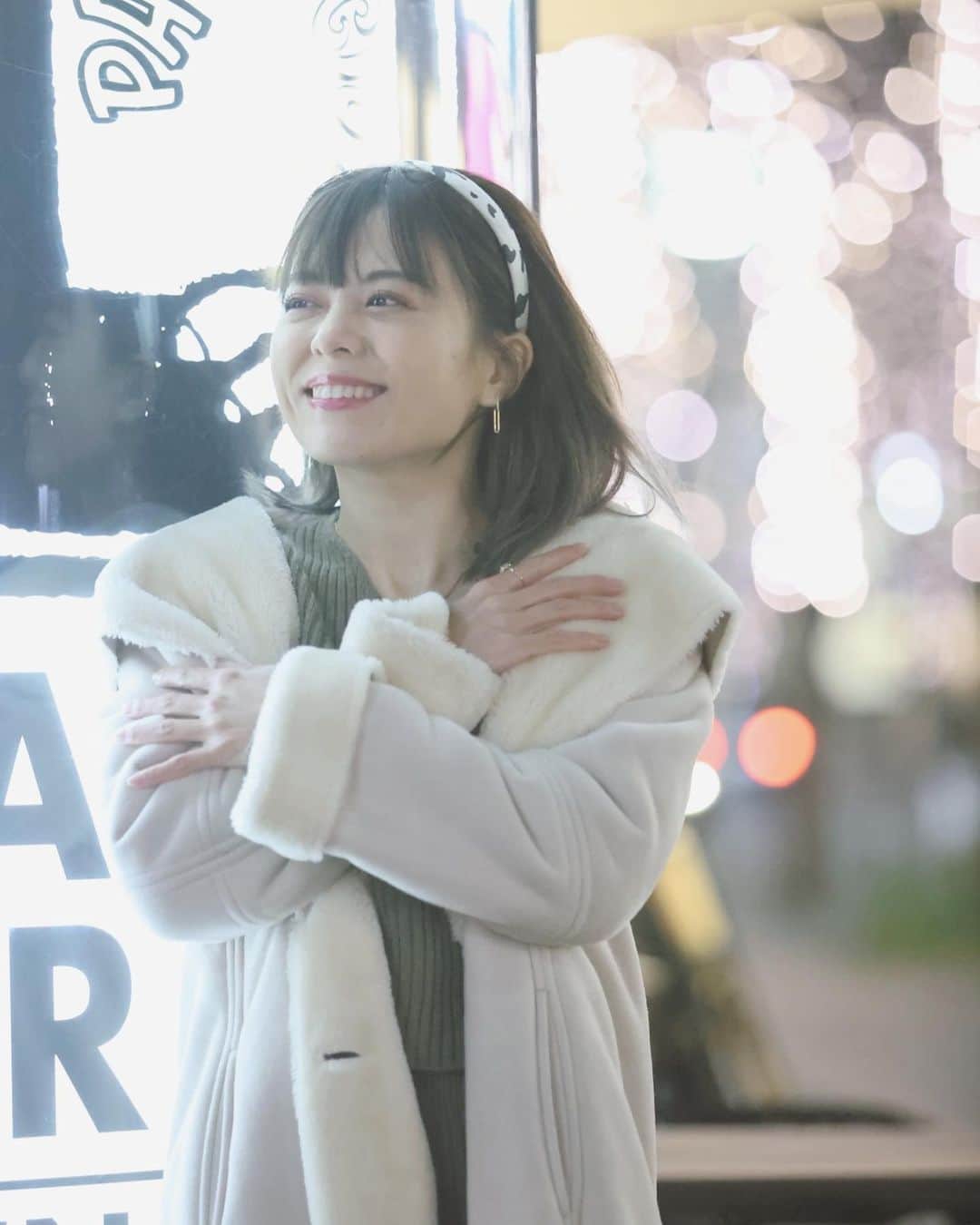 及川愛未のインスタグラム：「@hahilife さん📸 #shooting #撮影 #リクエスト撮影 #撮影会 #イルミネーション #夜景 #商用撮影 #写真展 #宣材写真 #プロカメラマン #丸ノ内 #東京駅 #lighting #サロンモデル #ブライダル #ウェディングモデル #ブライダルモデル　 #ポートレートしま専科  #ポートレート  #photography  #写真  #写真好きな人と繋がりたい  #写真撮るの好き人と繋がりたい  #portraitmodel #portrait  #東京カメラ部  #カメラマン募集  #ファインダー #ファインダー越しの私の世界  #followme ‪ ‬」