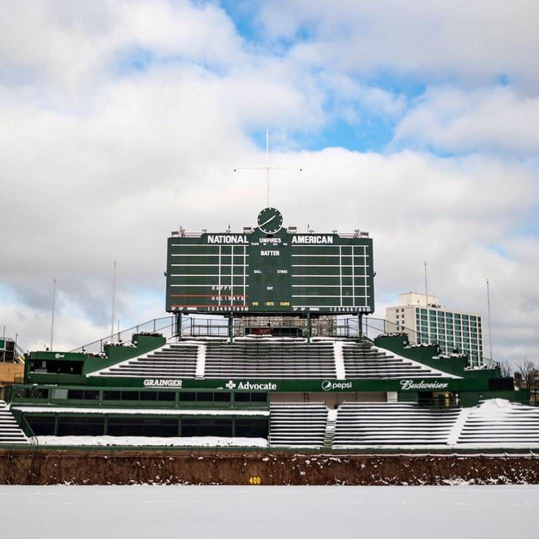 シカゴ・カブスさんのインスタグラム写真 - (シカゴ・カブスInstagram)「Spring dreaming. ❄️🔜☀️」2月9日 7時24分 - cubs