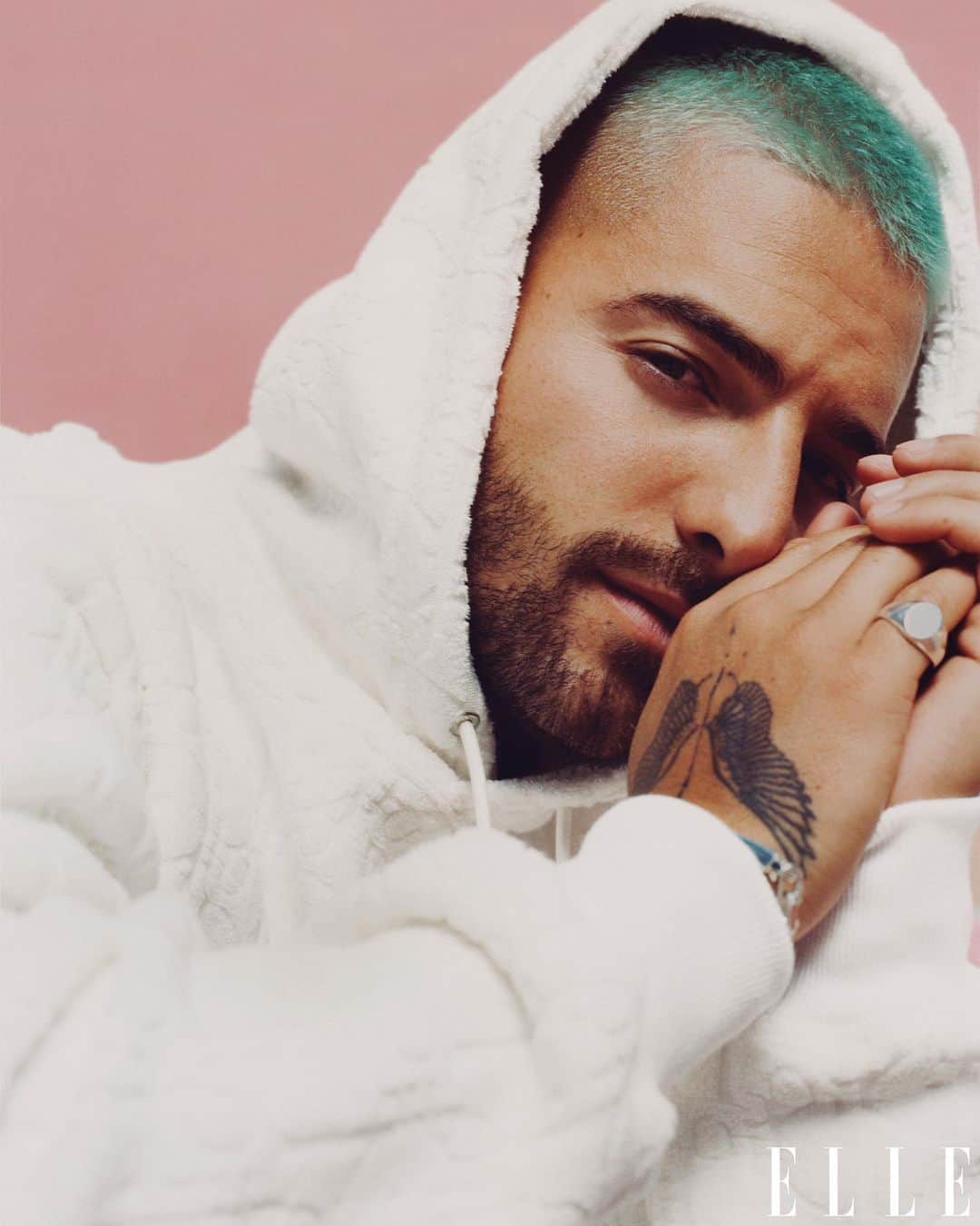 ニーナ・ガルシアのインスタグラム：「I am so excited to speak with @elleusa’s first solo cover-man @maluma tomorrow at 3pm EST!! Make sure to tune in ✨✨」