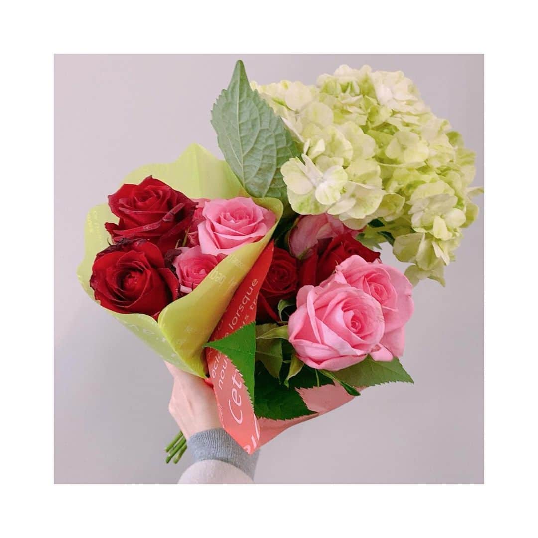 のインスタグラム：「💐🤍」