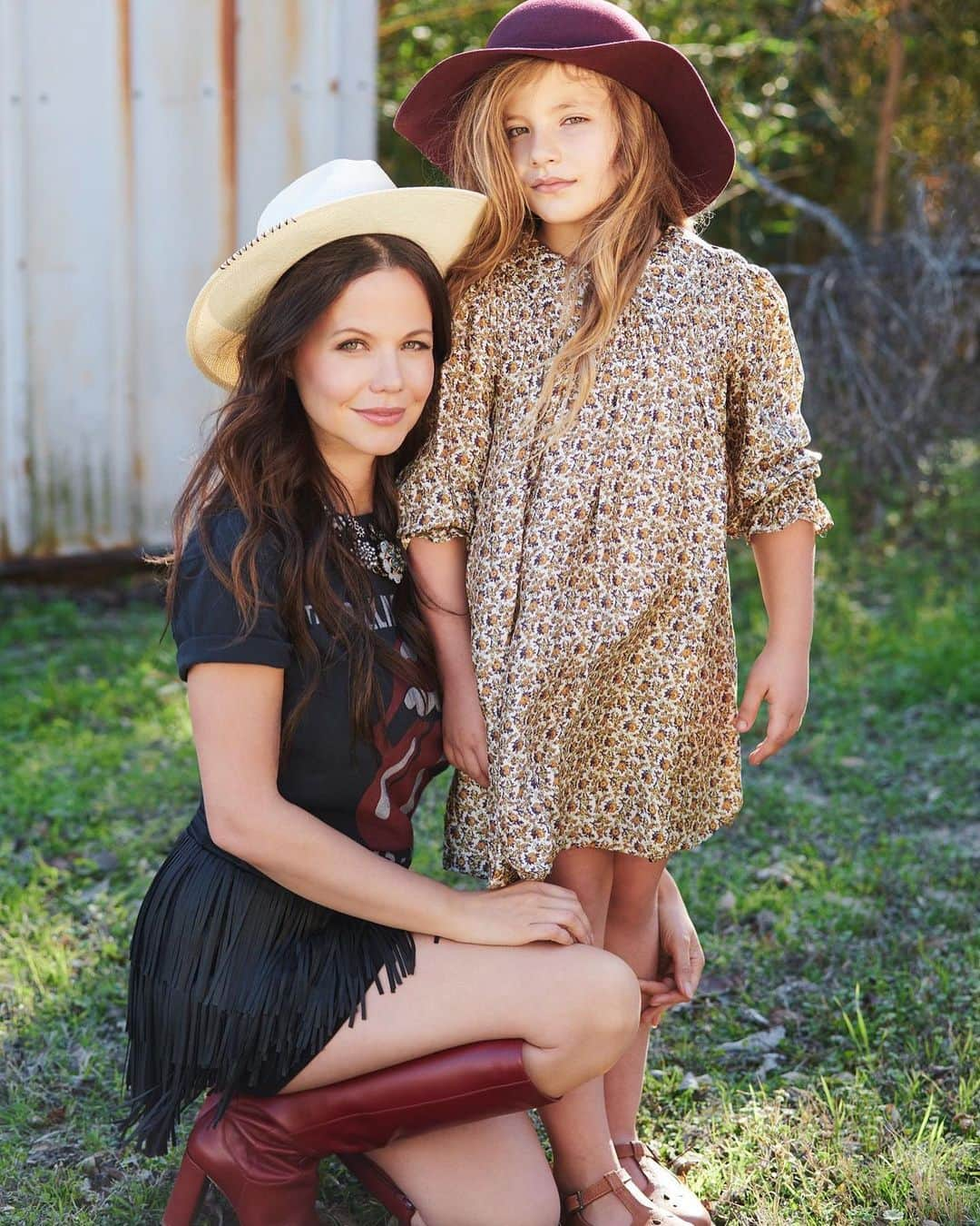 タミン・サーソクさんのインスタグラム写真 - (タミン・サーソクInstagram)「Do I look like I’m becoming a Texan gal?? 😂   I had the best day on Saturday shooting with the uber talented @majabuck ❤️ It felt amazing being back in front of the camera after such a strange and unpredictable year.   I’m so grateful to all of you for being part of our journey, especially recently, where connection to the outside world has been limited. It’s because of you that I’ve been able to get through this time. So thank you . #Photo credit: @majabuck  Makeup: @lisagleesonmakeupartist  Styling: @edithhenrystyle」2月9日 10時06分 - tamminsursok