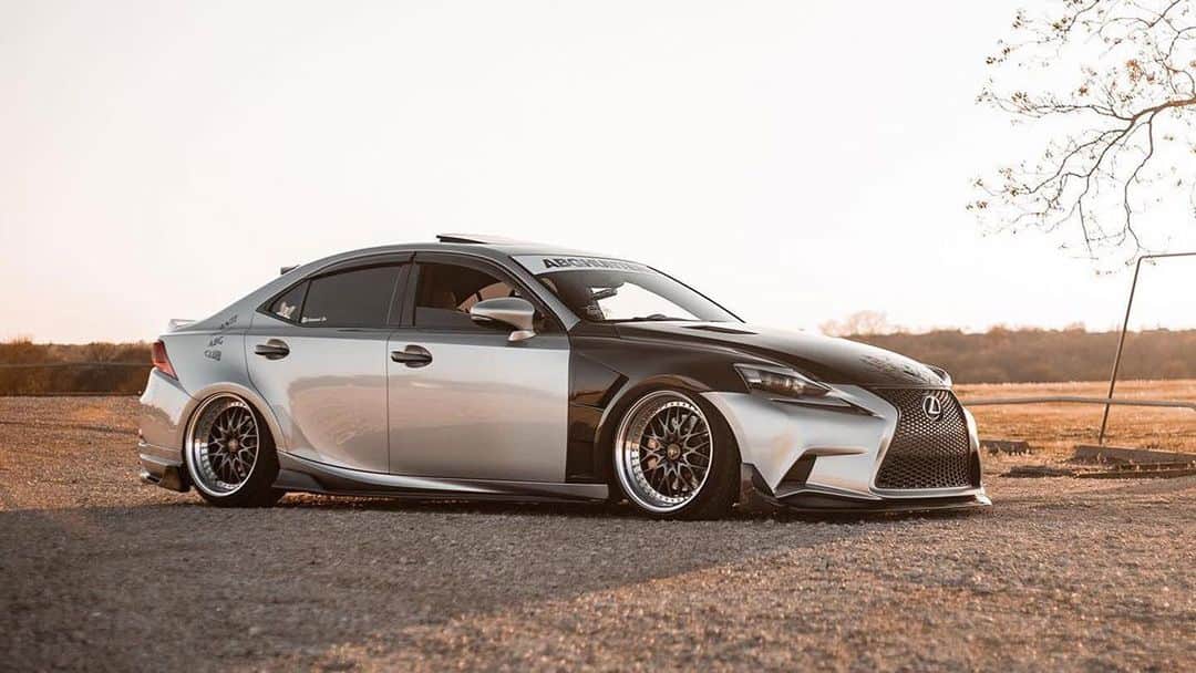 Lexus USAさんのインスタグラム写真 - (Lexus USAInstagram)「To fans of conventional customs, there’s just not much for you in this post. Thanks for the share, @samurai_3is. See more like this in the #LexusCustom group on Facebook.」2月9日 10時25分 - lexususa