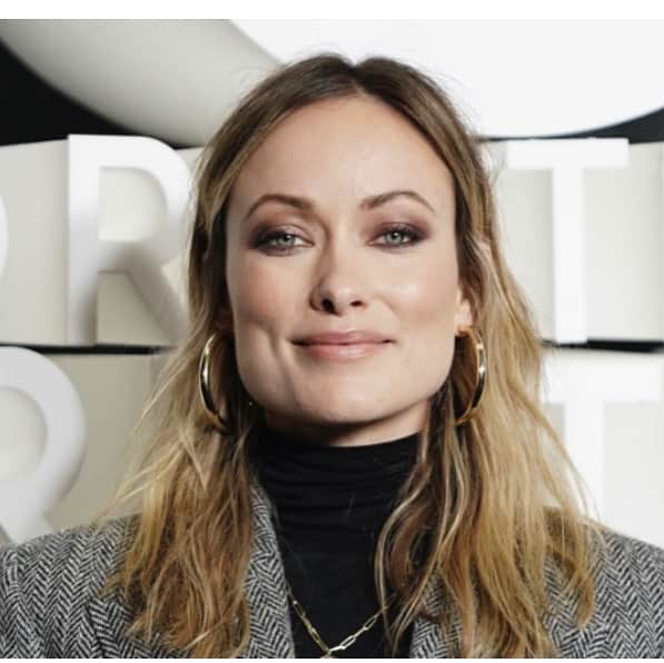 のインスタグラム：「Paving the way! 👏👏👏 Olivia Wilde says of her “No Assholes” Policy... “I think that it is an unfortunate part of the kind of the paradigm, that has been created over the last 100 years, the idea that great art has to come from a place of discomfort and anxiety. That the pressure cooker has to get to a point where it can be something intense and valuable in that way. I do think it may be a uniquely female instinct to say, ‘Look, we can be nurturing. And we can multitask.’ Read more @indiewire  Brava! @oliviawilde」