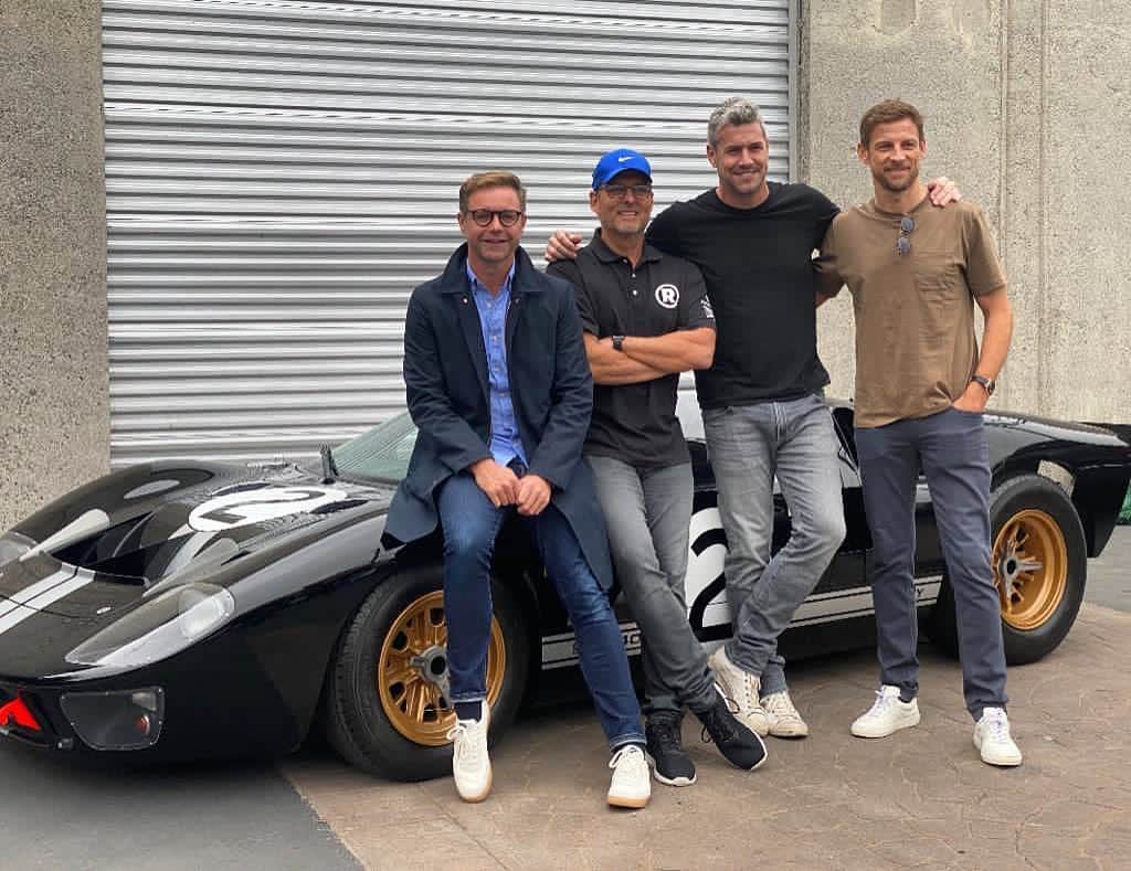 ジェンソン・バトンのインスタグラム：「Radfordites rule! @radfordmotors #radfordreturns #radford #coachbuilding」