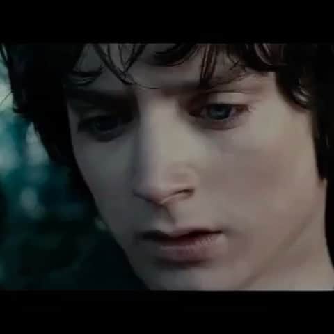 ジーナ・カラーノのインスタグラム：「Frodo: I wish the Ring had never come to me. I wish none of this had happened. Gandalf: So do all who live to see such times, but that is not for them to decide. ➡️All you have to decide is what to do with the time that is given to you. ⬅️ J.R.R. Tolkien, The Lord of the Rings💫」