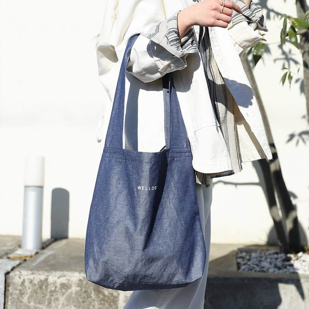 ARKnetsさんのインスタグラム写真 - (ARKnetsInstagram)「《 WELLDER×ARKnets 》﻿ ﻿ 2021SS EXCLUSIVE ITEM﻿ ﻿ WELLDERの「Packable Bag」をベースに、デニム素材で別注制作を依頼したスペシャルアイテム。A4サイズのものも楽々と入り、通勤・通学用や、買い物用などと、様々な日常生活で使用することができます。肩掛けはもちろん、斜め掛けでも使用可能。デニム素材なので、経年変化も楽しんでいただけるバッグとなっています。﻿ ﻿ ﻿ ■BRAND / WELLDER (ウェルダー)﻿ 《 ネーム（Name.）》の元デザイナー 清水 則之 氏が手掛ける新ブランド《 ウェルダー（WELLDER）》。《 オーラリー（AURALEE）》や《 キャプテン サンシャイン（KAPTAIN SUNSHINE）》などを展開するクリップクロップが運営。﻿ ﻿ ﻿ ﻿ 【  取り扱い店舗 】﻿ @noasark0265﻿ ﻿ ﻿ ■商品や通信販売に関しまして、ご不明な点がございましたらお気軽にお問い合わせください。﻿ -----------------------------------﻿ 【お問い合わせ】﻿ ARKnetsコールセンター﻿ TEL：028-634-1212 ( 営業時間 12:00～19:00 )﻿ ※店舗へ繋がりにくい場合には、こちらまでお問合せ下さい。﻿ -------------------------------------﻿ #WELLDER #ウェルダー #WELLDER21ss #arknets #noasark #栃木 #宇都宮セレクトショップ  #群馬 #高崎 #埼玉 #越谷 #セレクトショップ #別注 #limitededition #exclusive #PackableBag #コラボ #ファッション  #fashion #コーディネイト #メンズファッション #21ss #デニム #通勤 #通学用 #肩掛けバック #斜め掛けバック #デニム素材 #デニムバック #instafashion」2月9日 12時58分 - arknets_official