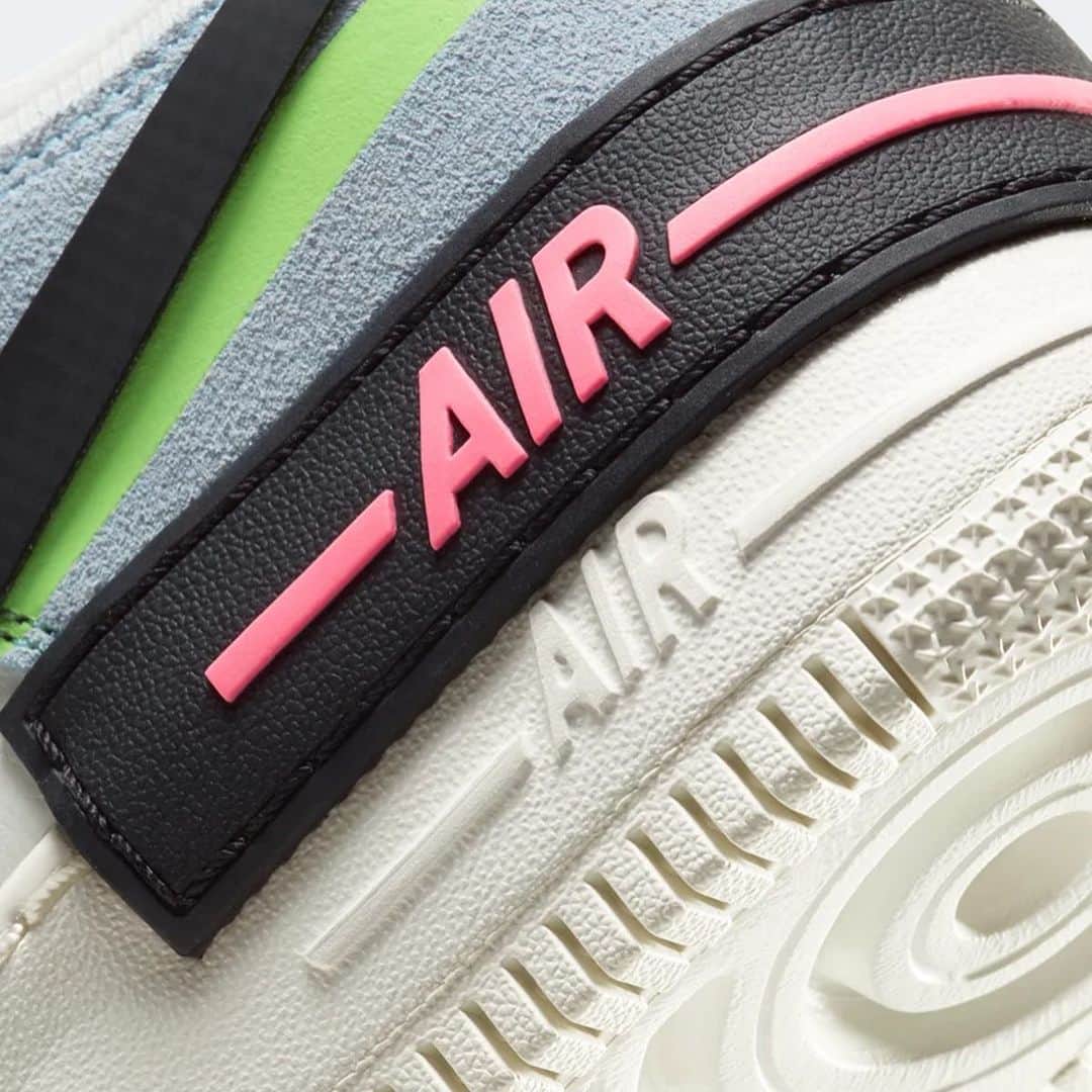 STYLERUNNERさんのインスタグラム写真 - (STYLERUNNERInstagram)「Double the details, double the fun in the Nike Air Force 1 Shadow. #sneaker #nike #nikeairforce1」2月9日 13時06分 - stylerunner