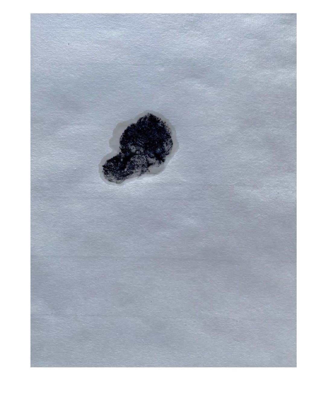のインスタグラム：「Material research ： 345×275mm The material is thinking with a figure」