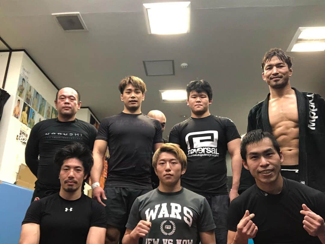 宮田和幸のインスタグラム：「今日は内弟子寮の契約して 2回指導&練習 強くなる環境を作れば世界でも闘える選手は出てくる。 日本はレスリングが強いんだからMMAでも行けるはず。 #mma」