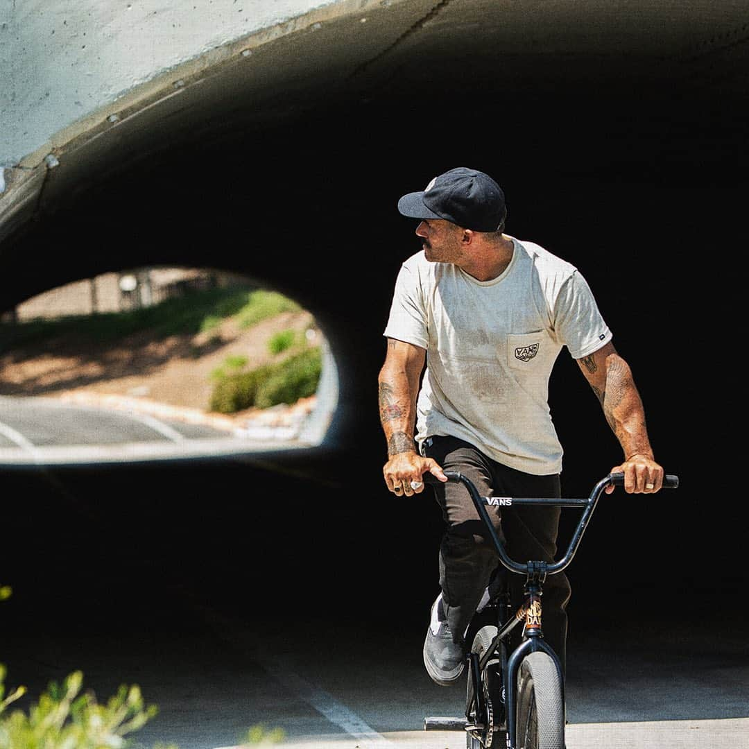 vansさんのインスタグラム写真 - (vansInstagram)「A BMX WaffleCup sole on a Slip-On Pro silhouette? @VansBMX66 made it happen with some help from @DakRoche. Get the details at vans.com/bmx」2月10日 0時07分 - vans