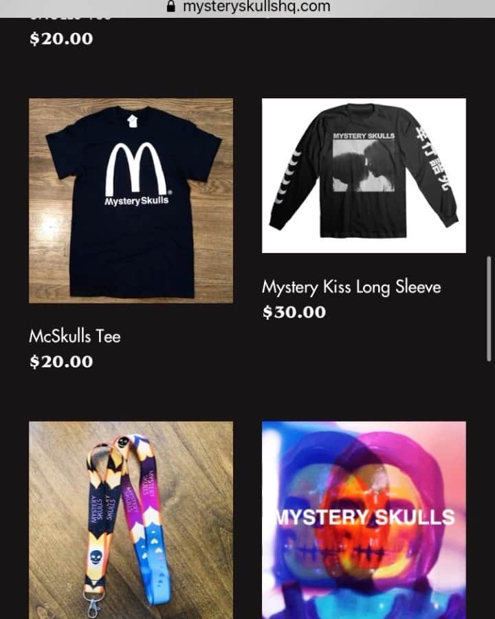 のインスタグラム：「Everything is on Sale over @ MysteryskullsHQ.com 🎈🎈🎈」