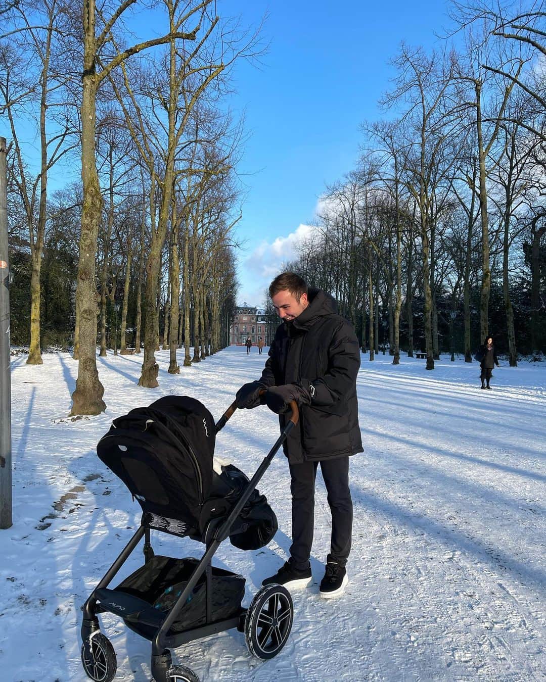 マリオ・ゲッツェのインスタグラム：「❄️ 👶」