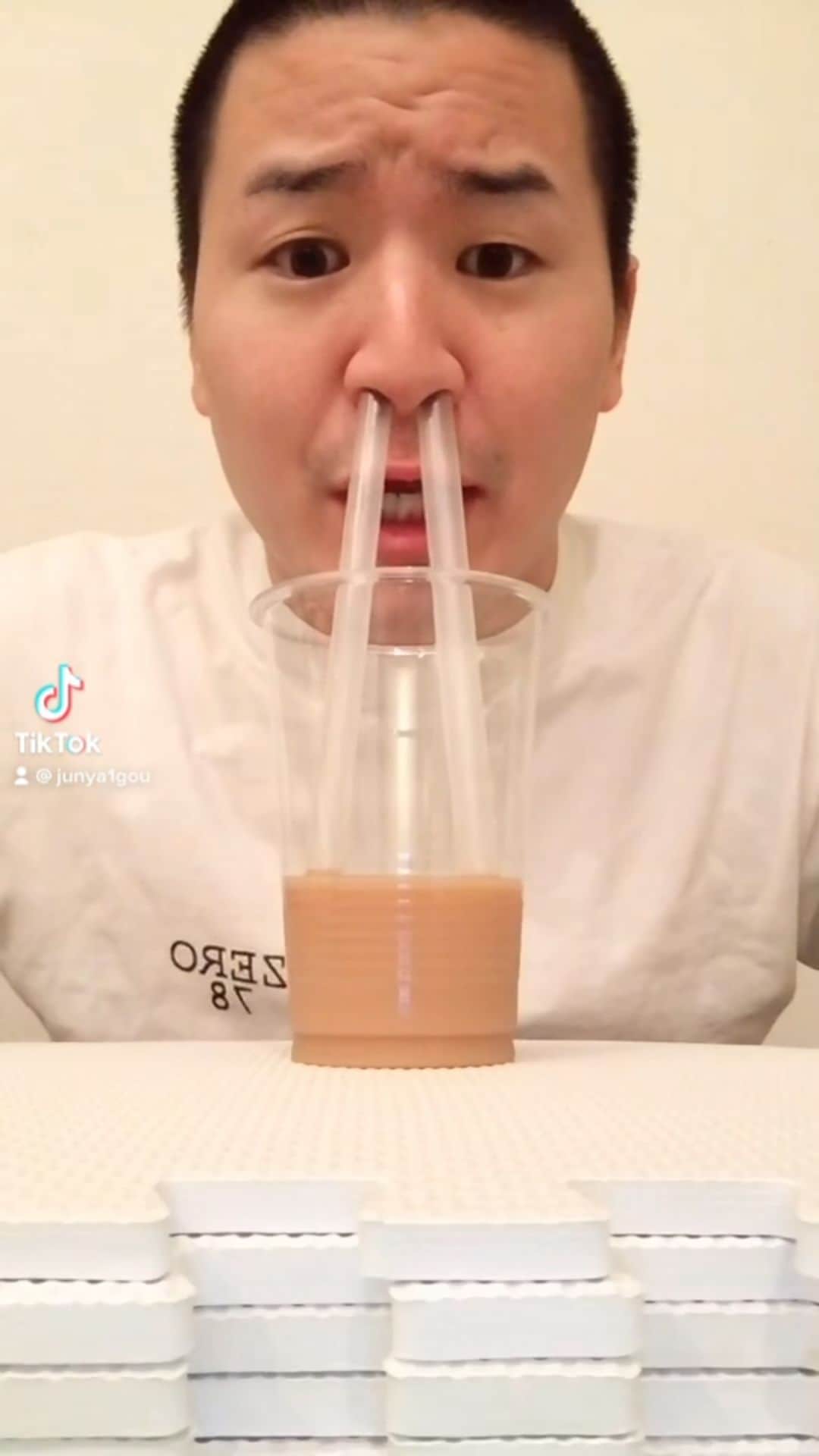 のインスタグラム：「Milk tea ミルクティー」