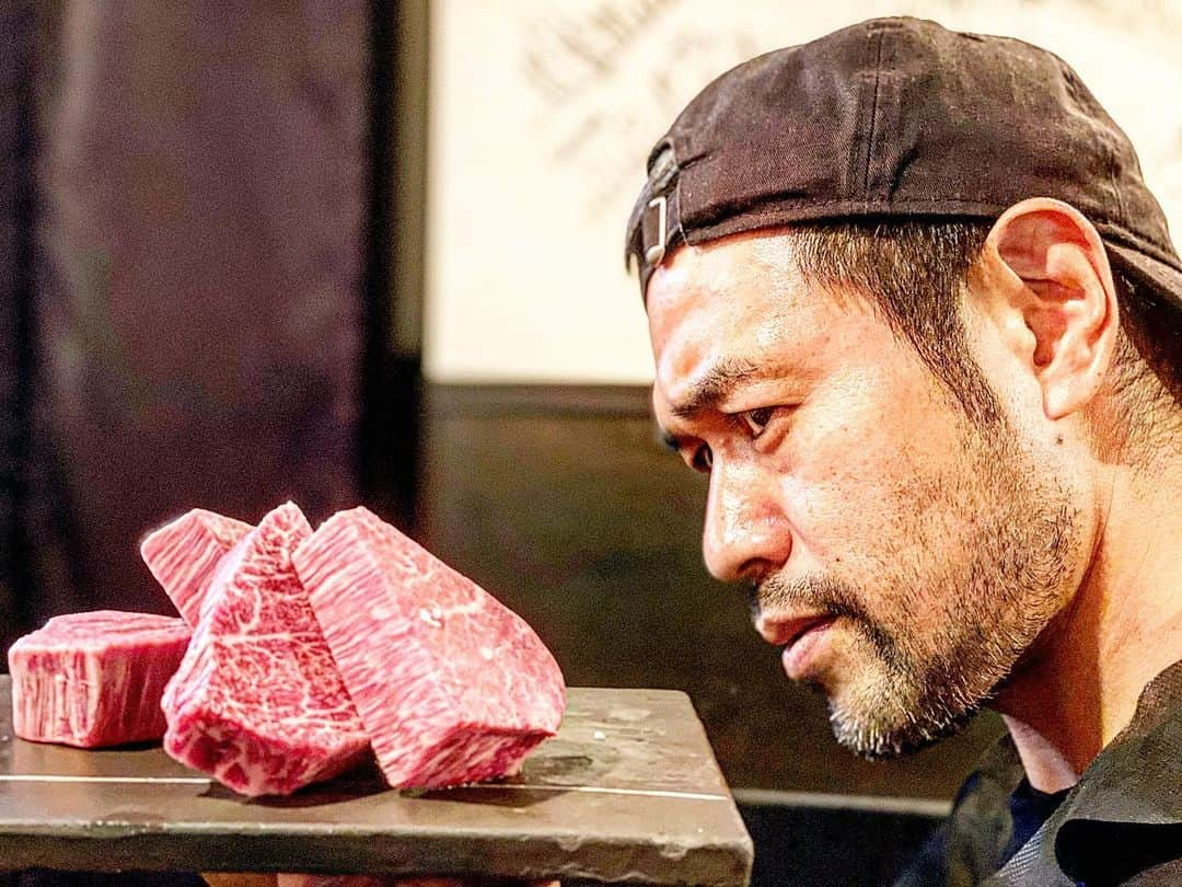 ニッチロー'さんのインスタグラム写真 - (ニッチロー'Instagram)「2月9日  肉の日  焼肉を喰らえ  #肉の日 #焼肉 #日本一の焼肉の街生まれ  #飯田焼肉大使 #プロ焼肉選手 #ニッチロー  #ニックロー #yakiniku」2月9日 16時33分 - nicchiro5.1