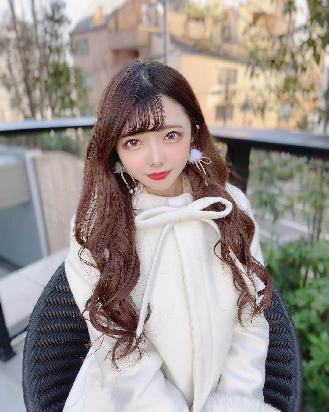 さきすたぐらむのインスタグラム：「ྀི カフェのテラス席めちゃ寒かった☕∗*ﾟ . . . . #idol #daily #instadaily #instalike #followme #Japanesegirl #fashion #댓글 #팔로우 #일상 #일상스타그램 #사진스타그램 #일본인 #일본 #얼스타그램#데일리 #아이돌 #韓国ファッション#いちごスイーツ #ニーハイ #コスプレ #ニーハイソックス #秋葉原 #衣装 #制服 #アキバ #恵比寿#恵比寿カフェ#自撮り女子 #自撮り界隈」