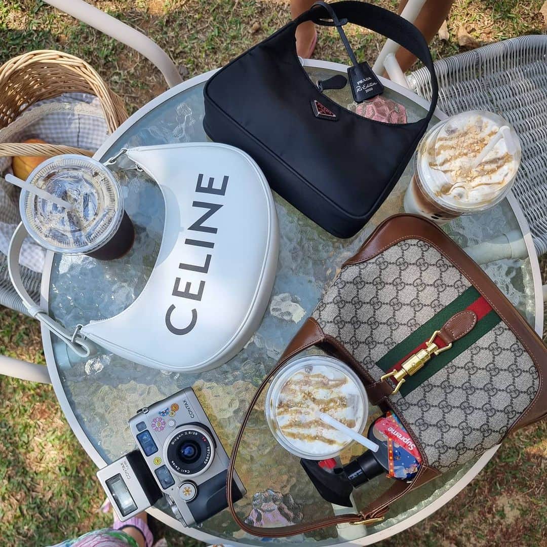 Araya Alberta Hargateのインスタグラム：「#เหน็ดไอสัญจร」