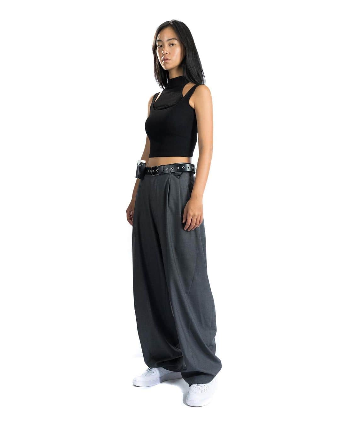 HYEIN SEOのインスタグラム：「HYEIN SEO mono Basic Tank Top / Wide Pants  Link in Bio」