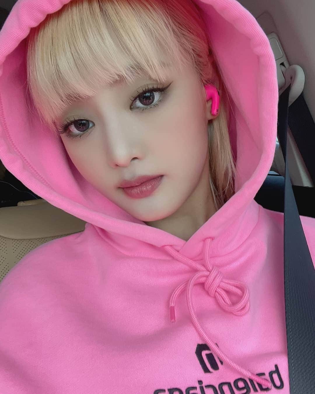 (G)I-DLEさんのインスタグラム写真 - ((G)I-DLEInstagram)「[#민니] Tuesday is pink🤪💝😋💓☺💗」2月9日 17時19分 - official_g_i_dle