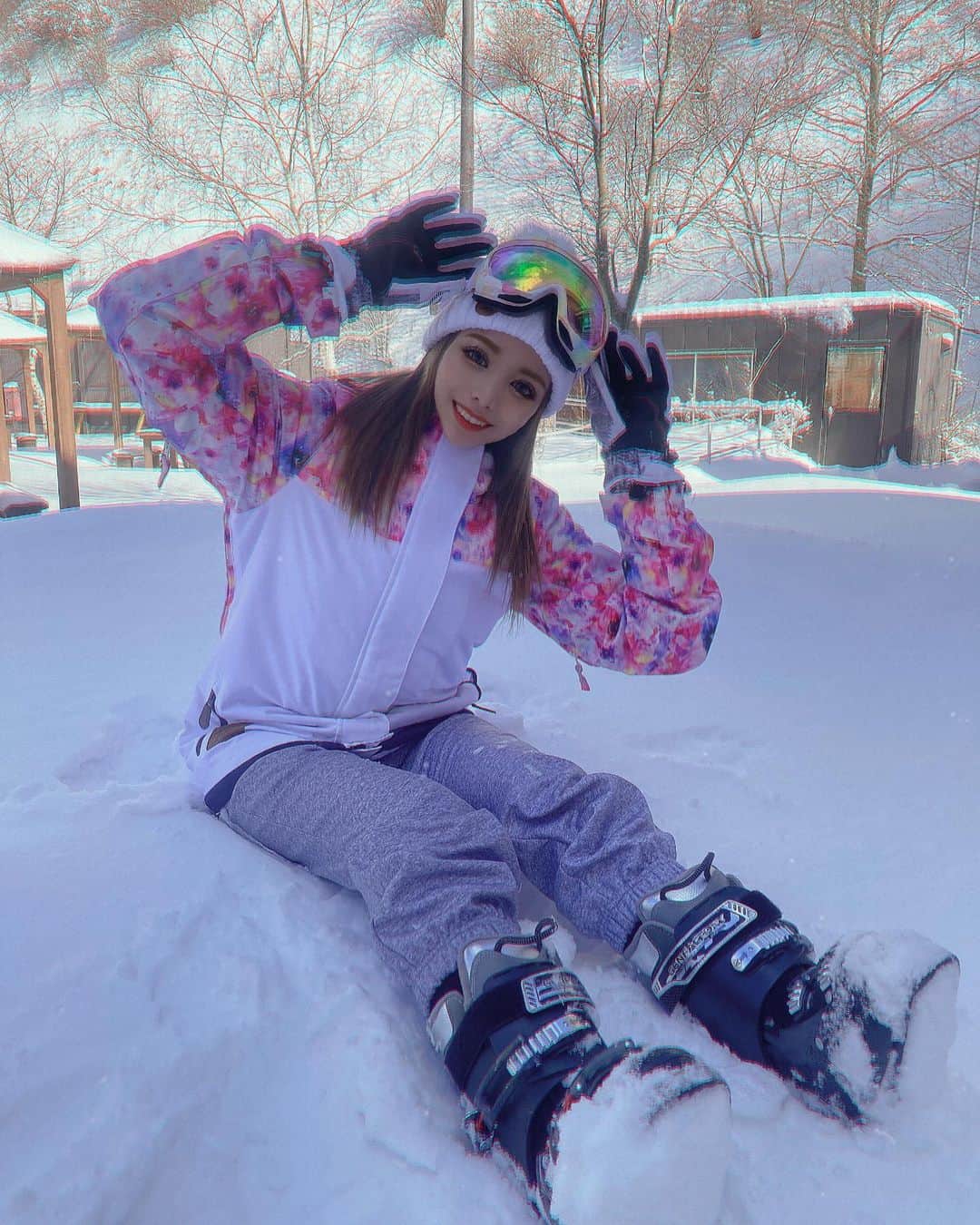 ぽょ姫さんのインスタグラム写真 - (ぽょ姫Instagram)「𝓢𝓴𝓲𝓲𝓷𝓰⛷ ⁑ 今年初ウィンタースポーツ⛷ マミィが上級者のとこまで 滑れるようになってて感激🧑🏽‍🦱👏🏽さすが ちなみ家族と行く時はスキー⛷で 友達と行く時はボード🏂✨ ⁑ てか今までウェアの自撮り撮ったことないのに 気づいて今回たくさん撮りました。笑 いつも滑る時すっぴんでガチ勢だから🤭💦静 ⁑ ⚘ 阿智村 #長野観光 #長野 #長野県 #阿智村 #阿智村の星空 #日本一星空が綺麗な村 #スキー #スキーウェア #スキー女子 #スキー場 #スキージャンプ #スキー好きな人と繋がりたい #ショートスキー #ウィンタースポーツ #スノーボード #スノーボードウェア #スノーボード女子 #スノーボード好きな人と繋がりたい #skiing #skii #skiing🎿 #skiingisfun #snow #snowboard #snowboarder #winter #winterfashion #wintersport #wintersports」2月9日 17時29分 - p.o.y.o.h.i.m.e