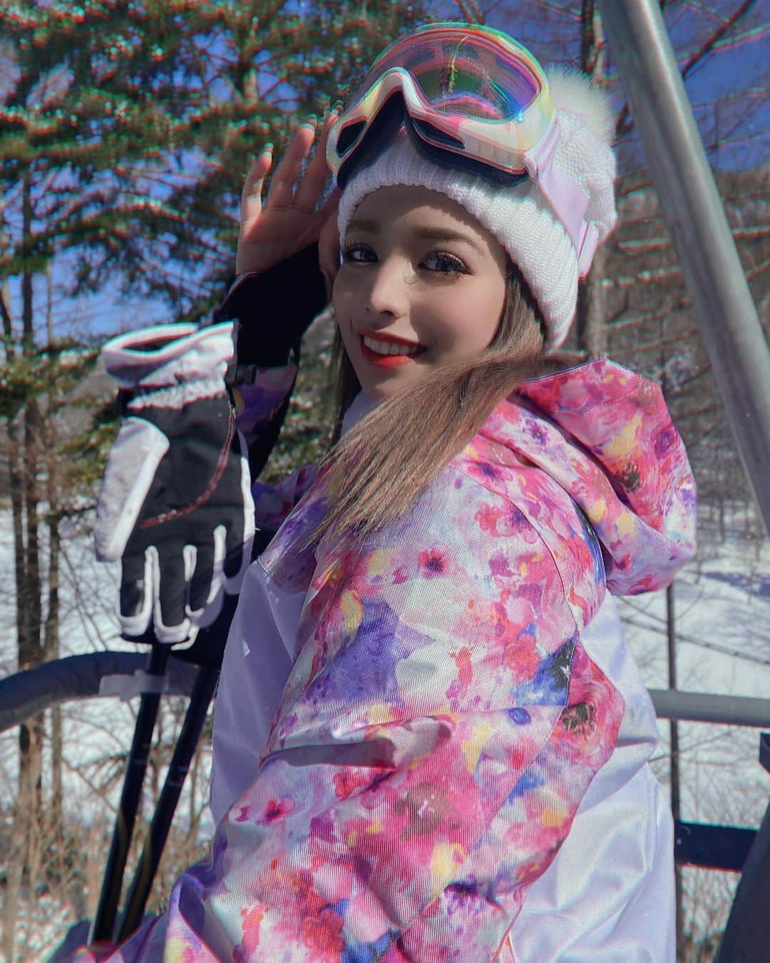 ぽょ姫さんのインスタグラム写真 - (ぽょ姫Instagram)「𝓢𝓴𝓲𝓲𝓷𝓰⛷ ⁑ 今年初ウィンタースポーツ⛷ マミィが上級者のとこまで 滑れるようになってて感激🧑🏽‍🦱👏🏽さすが ちなみ家族と行く時はスキー⛷で 友達と行く時はボード🏂✨ ⁑ てか今までウェアの自撮り撮ったことないのに 気づいて今回たくさん撮りました。笑 いつも滑る時すっぴんでガチ勢だから🤭💦静 ⁑ ⚘ 阿智村 #長野観光 #長野 #長野県 #阿智村 #阿智村の星空 #日本一星空が綺麗な村 #スキー #スキーウェア #スキー女子 #スキー場 #スキージャンプ #スキー好きな人と繋がりたい #ショートスキー #ウィンタースポーツ #スノーボード #スノーボードウェア #スノーボード女子 #スノーボード好きな人と繋がりたい #skiing #skii #skiing🎿 #skiingisfun #snow #snowboard #snowboarder #winter #winterfashion #wintersport #wintersports」2月9日 17時29分 - p.o.y.o.h.i.m.e