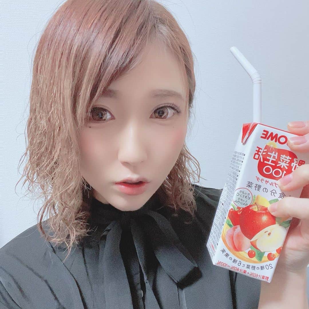 若月まりあ（若月瑪麗亞）のインスタグラム：「最近毎日野菜ジュース生活♡♡♡」