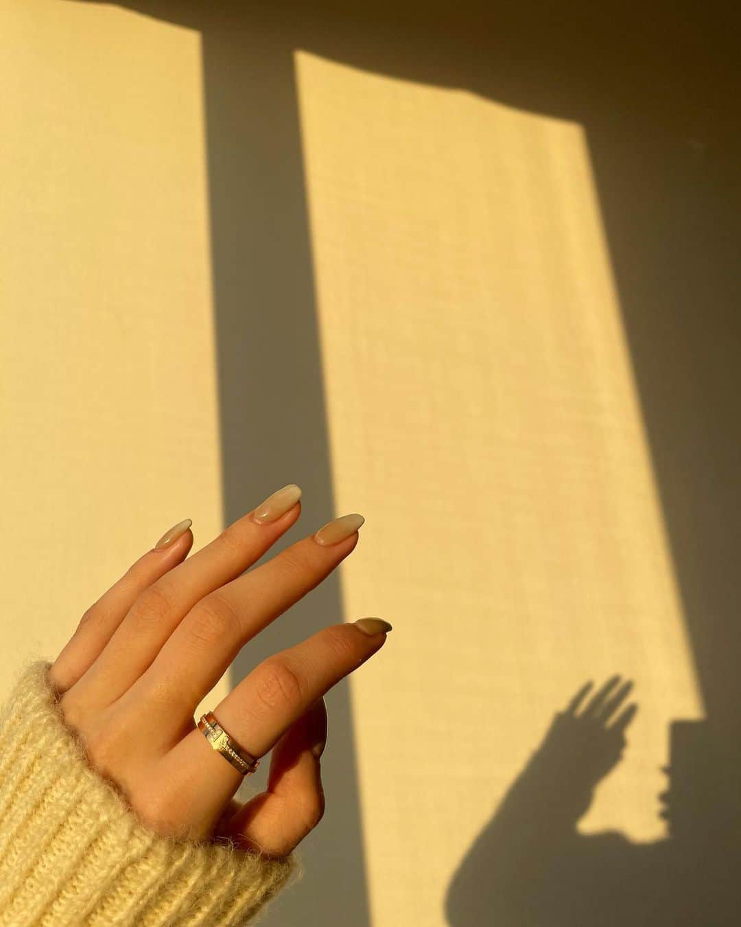丹羽仁希さんのインスタグラム写真 - (丹羽仁希Instagram)「休日。お家。日向ぼっこ。」2月9日 17時47分 - __niki22
