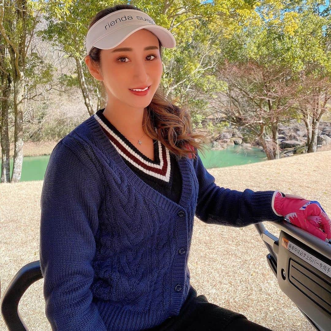佐藤衣里子さんのインスタグラム写真 - (佐藤衣里子Instagram)「golf day⛳️🏌️‍♀️✨ 今日は風強かったからポニテ🍃  前半よかったけど、後半のメンタルの弱さが課題😭  #golf#golfstagram#ゴルフ女子」2月9日 17時57分 - eriko0625
