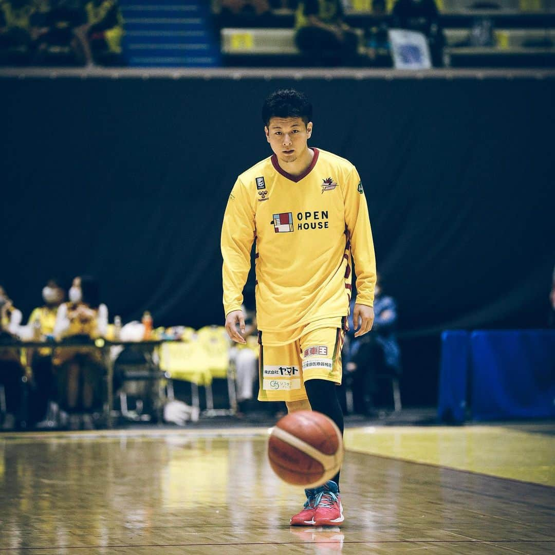 群馬クレインサンダーズさんのインスタグラム写真 - (群馬クレインサンダーズInstagram)「本日もブースターの皆さま #Bリーグバレンタイン の投票はお済みでしょうか？ #野﨑零也 選手へ1票よろしくお願い致します😊🍫💕  #群馬クレインサンダーズ」2月9日 17時59分 - gunmacrane3ders