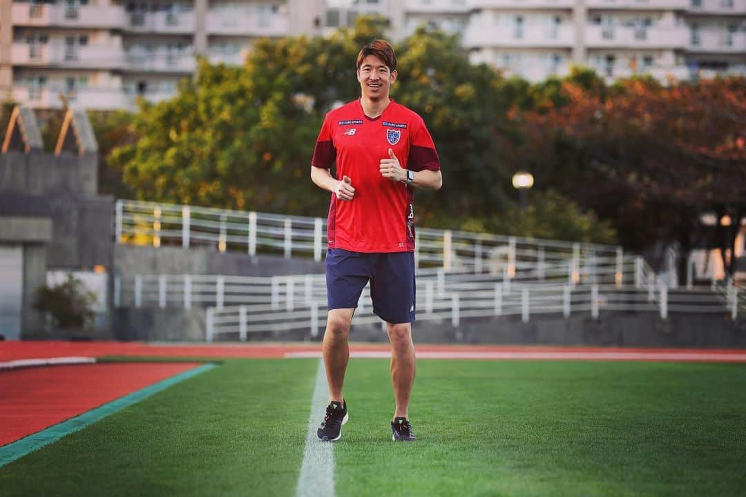 FC東京オフィシャルグッズさんのインスタグラム写真 - (FC東京オフィシャルグッズInstagram)「🔵🔴 #2021沖縄camp   残り数日。 全員で良い積み上げを✊🔵🔴 photo by Kenichi Arai #officialphotographer   @fctokyoofficial  #FC東京 #fctokyo #沖縄 #okinawa #キャンプ #camp #tokyo」2月9日 18時11分 - fctokyoofficial