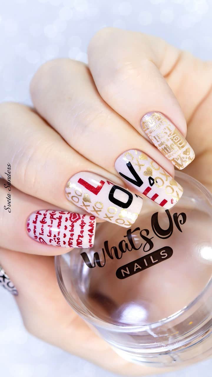 Sveta Sandersのインスタグラム：「I used products by @whatsupnails / я использовала материалы от @whatsupnails :  💕 Whats Up Nails - B019 Words of Emotions stamping plate Stamping Polishes : 💕 Whats Up Nails “Neither Noir”  💕 Whats Up Nails “Go for Gild”  💕 Whats Up Nails “Hotter than Red”  💕 Whats Up Nails - Magnified Clear Stamper & Scraper」