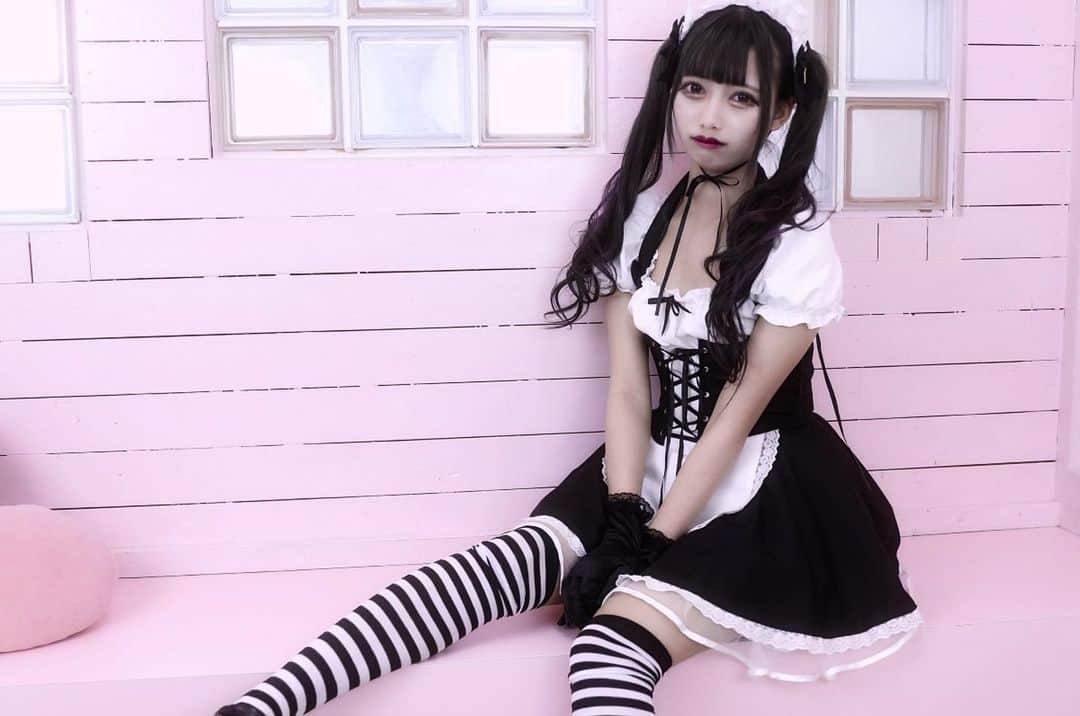 待ち撮りニーハイ女子小学生 