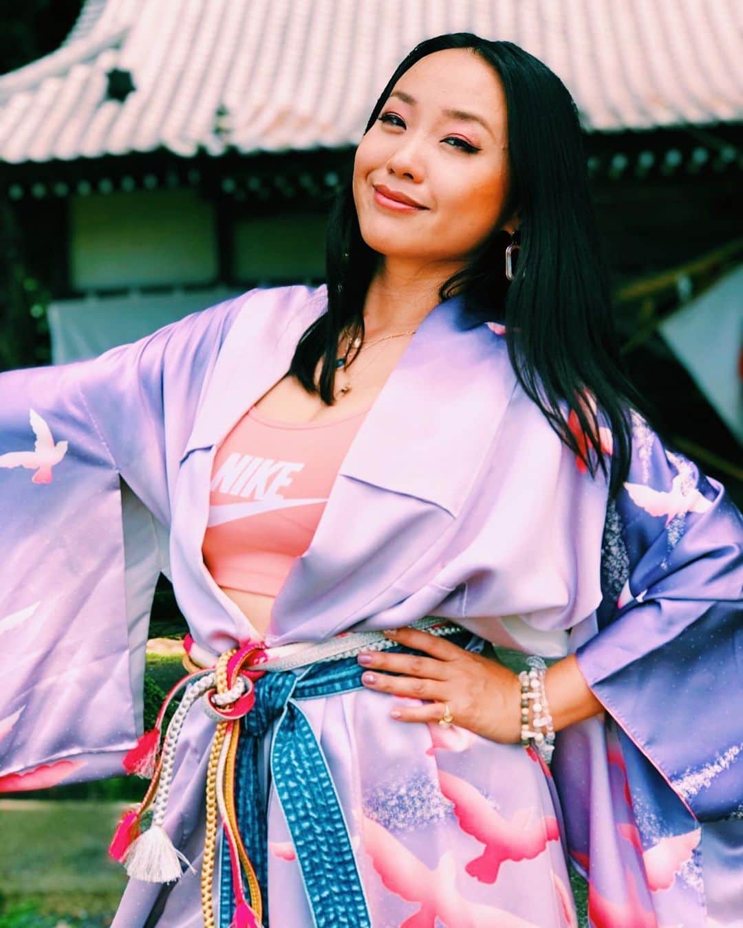COMA-CHIのインスタグラム：「The style in “wabi sabi” video🌸 #Kimono 👘 × #sport !!👟  #Japanesegirl #japanesefashion  #nike #sportsstyle  #ootdfashion」